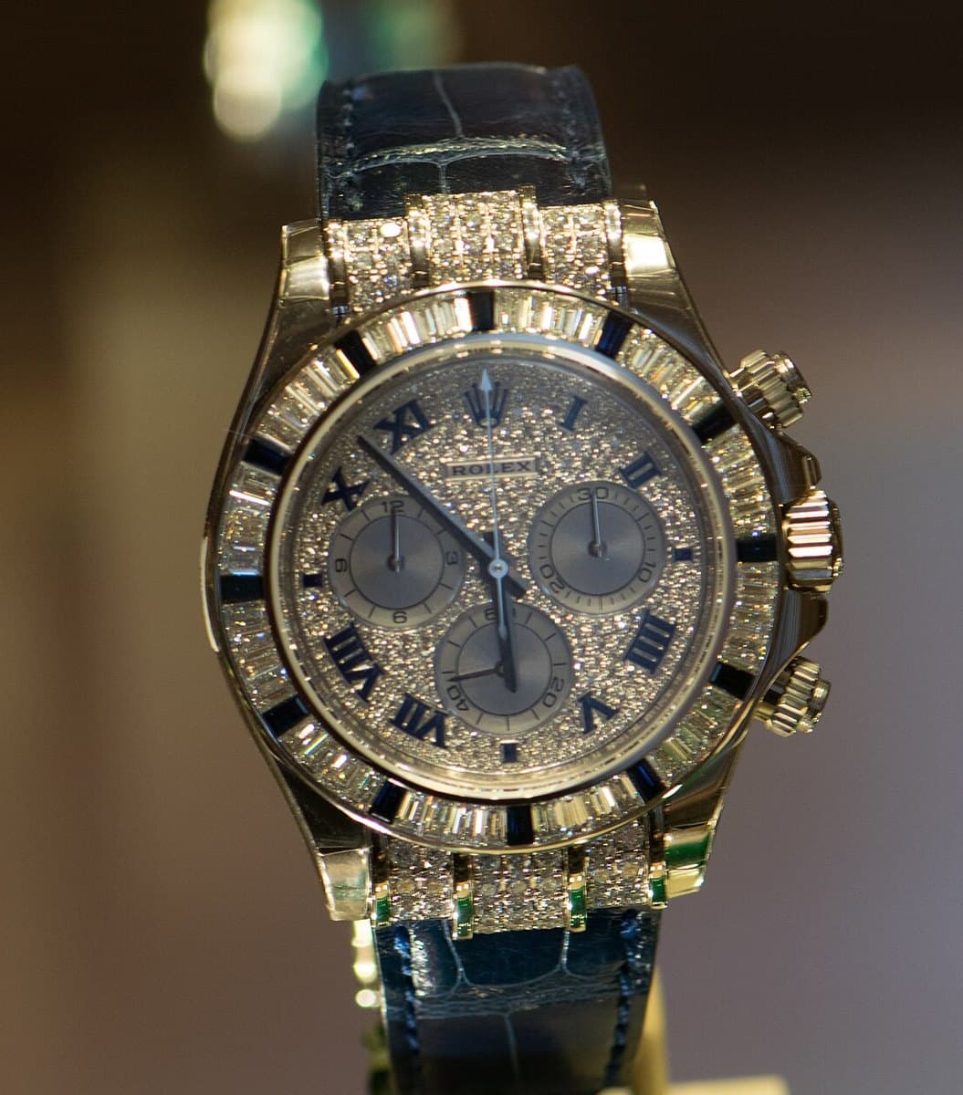 Iced showcase watch — full pavé case