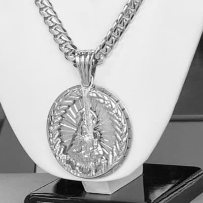 Lab-grown initial pendant