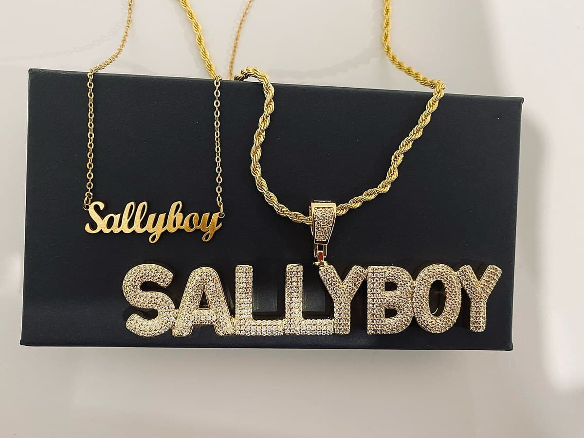Custom name plate pendant — gold